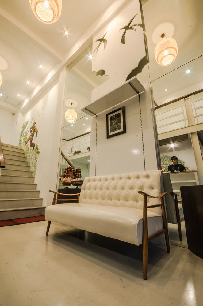 Pier 49 Hostel Bangkok Exteriör bild